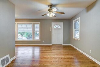 5258 Parker Ave in St. Louis, MO - Building Photo - Building Photo