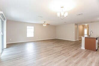 12331 Glimmer Wy in Jacksonville, FL - Building Photo - Building Photo