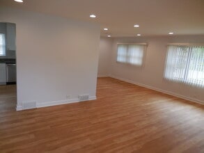 33 N Rammer Ave in Arlington Heights, IL - Building Photo - Building Photo