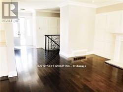 557 The Kingsway in Toronto, ON - Building Photo - Building Photo