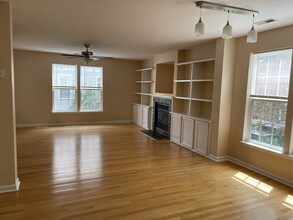 1508 Parks Ave in Virginia Beach, VA - Building Photo - Building Photo