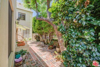 253 S Elm Dr in Beverly Hills, CA - Building Photo - Building Photo