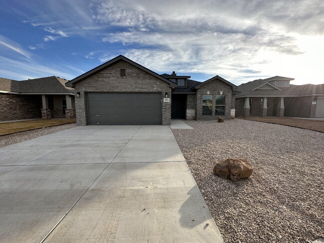 2005 135th St in Lubbock, TX - Building Photo - Building Photo