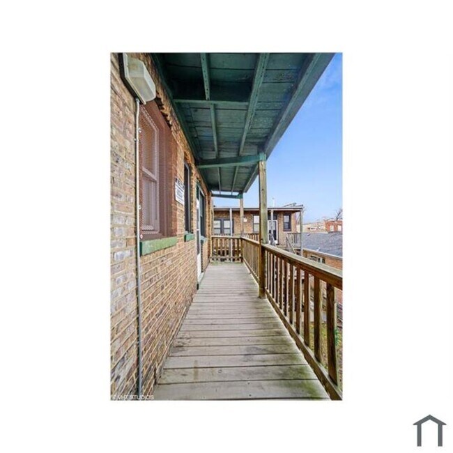 7759 S Aberdeen St in Chicago, IL - Building Photo - Building Photo