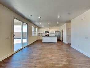 7483 S Via Bombachas in Tucson, AZ - Building Photo - Building Photo