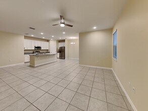 1253 Grassland Ave in St. Cloud, FL - Foto de edificio - Building Photo