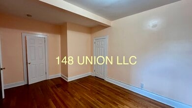 148 37th St, Unit 3A in Union City, NJ - Foto de edificio - Building Photo