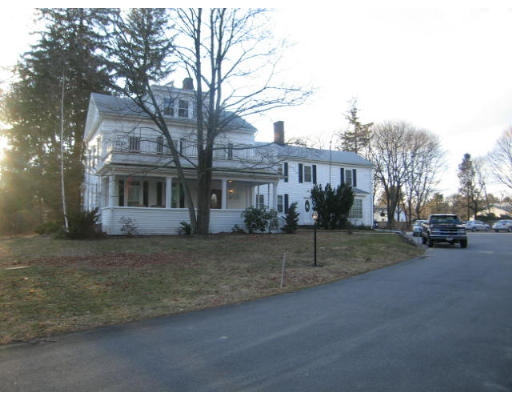 349-353 East St in Wrentham, MA - Building Photo - Building Photo