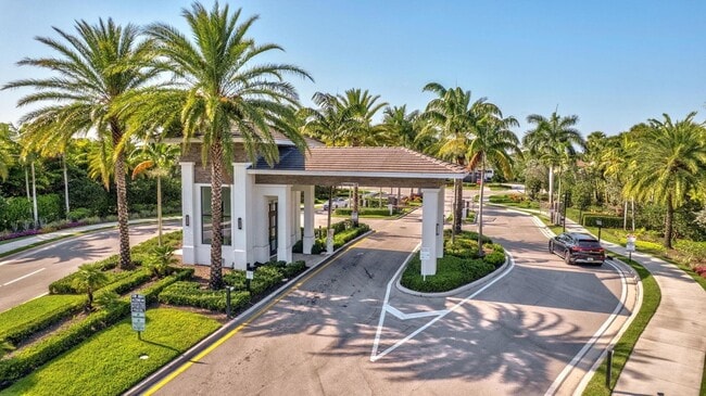 3244 Dunning Dr in Royal Palm Beach, FL - Building Photo - Building Photo