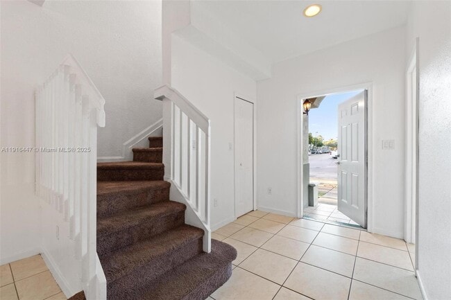 1406 SE 26th Ct in Homestead, FL - Foto de edificio - Building Photo