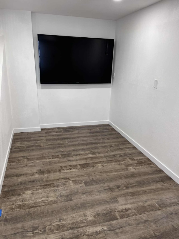 7240 Sunset Rd in Brookings, SD - Foto de edificio - Building Photo