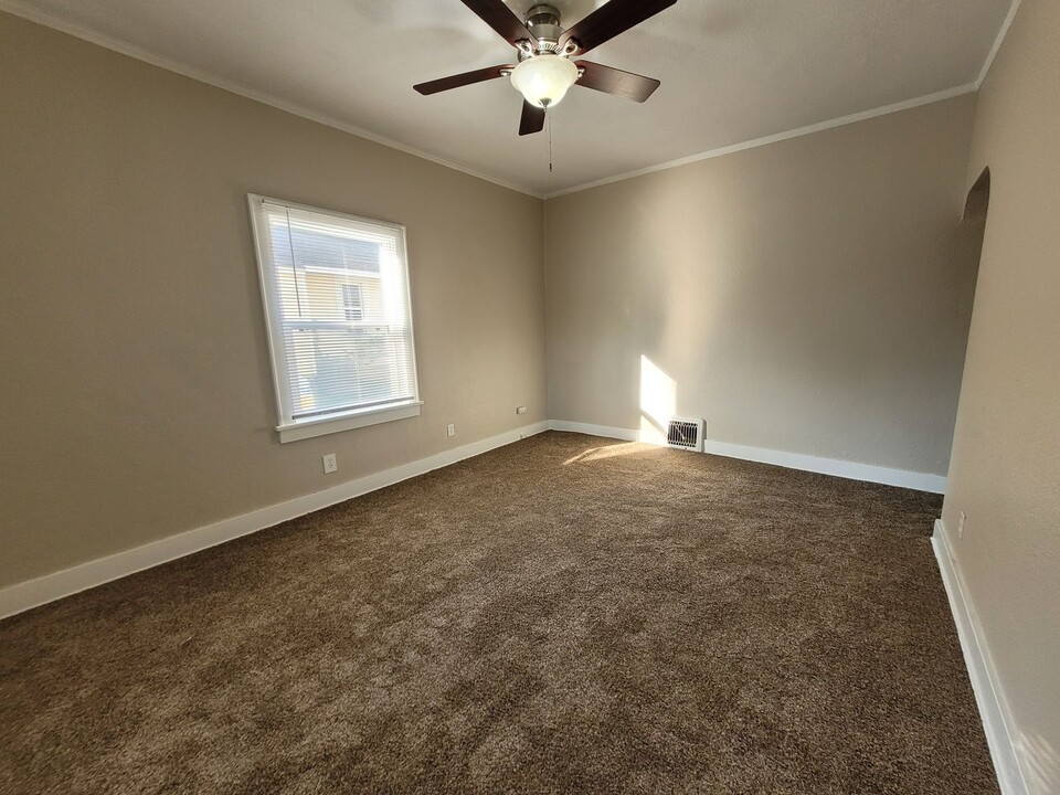 3914-3916 2nd Ave in Des Moines, IA - Building Photo