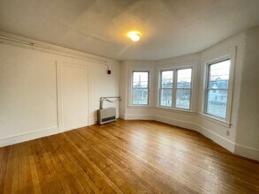 459 Beech St in Manchester, NH - Building Photo - Building Photo