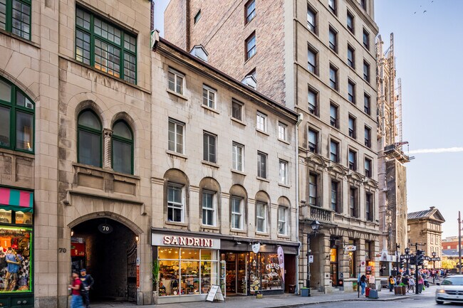 78-82 Rue Notre-Dame O