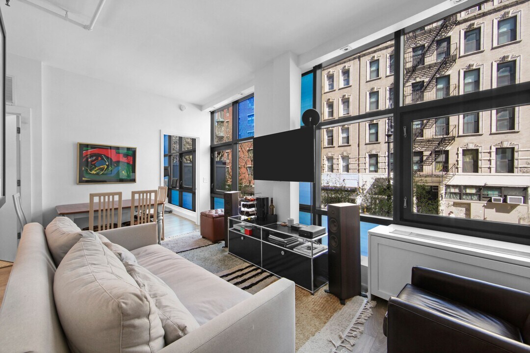 103-105 Norfolk St in New York, NY - Building Photo