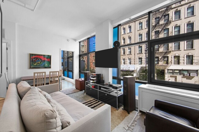 property at 103-105 Norfolk St