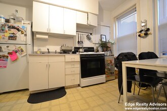 5 Braemore Rd, Unit 23 in Boston, MA - Foto de edificio - Building Photo