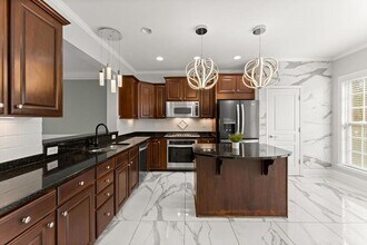 2876 Overlook Way NE in Atlanta, GA - Building Photo - Building Photo