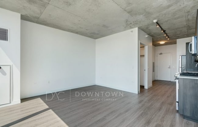 property at 702 N Milwaukee Ave