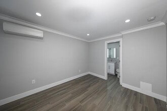 37 New York Ave in Huntington, NY - Building Photo - Building Photo
