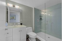 1688 West Ave, Unit 1209 in Miami Beach, FL - Building Photo - Building Photo