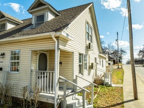 2000 S U St, Unit A in Fort Smith, AR - Building Photo - Building Photo