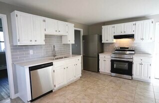 520 Beech St in Manchester, NH - Building Photo