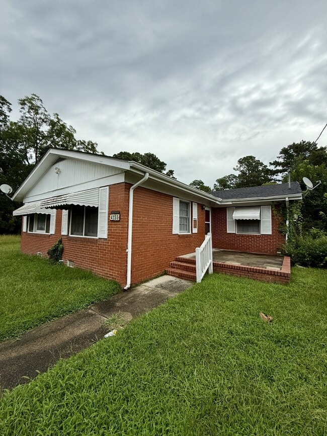 4155 S Main St in Farmville, NC - Building Photo - Building Photo