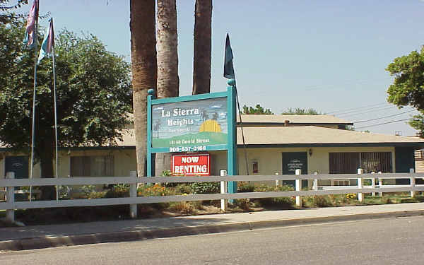 La Sierra Heights Apartments in Riverside, CA - Building Photo - Building Photo