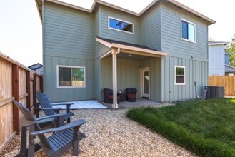 2917 Paris Pl in Chico, CA - Building Photo - Building Photo