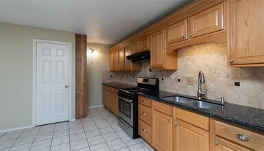 901 Elizabeth Dr in Lewisville, TX - Building Photo - Building Photo