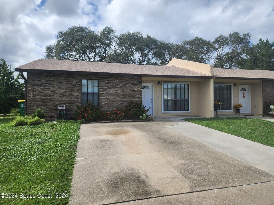 3067 Sea Gate Cir in Merritt Island, FL - Building Photo