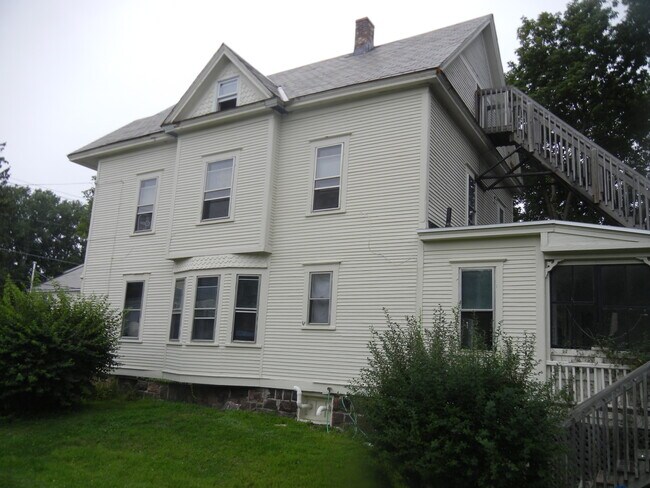 20 Fletcher Pl in Burlington, VT - Building Photo - Building Photo