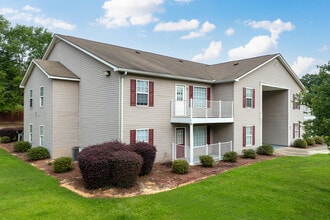 Village Square in Barnesville, GA - Foto de edificio - Building Photo