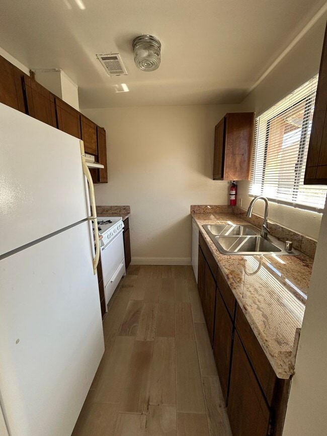 property at 954 Greenfield Ave