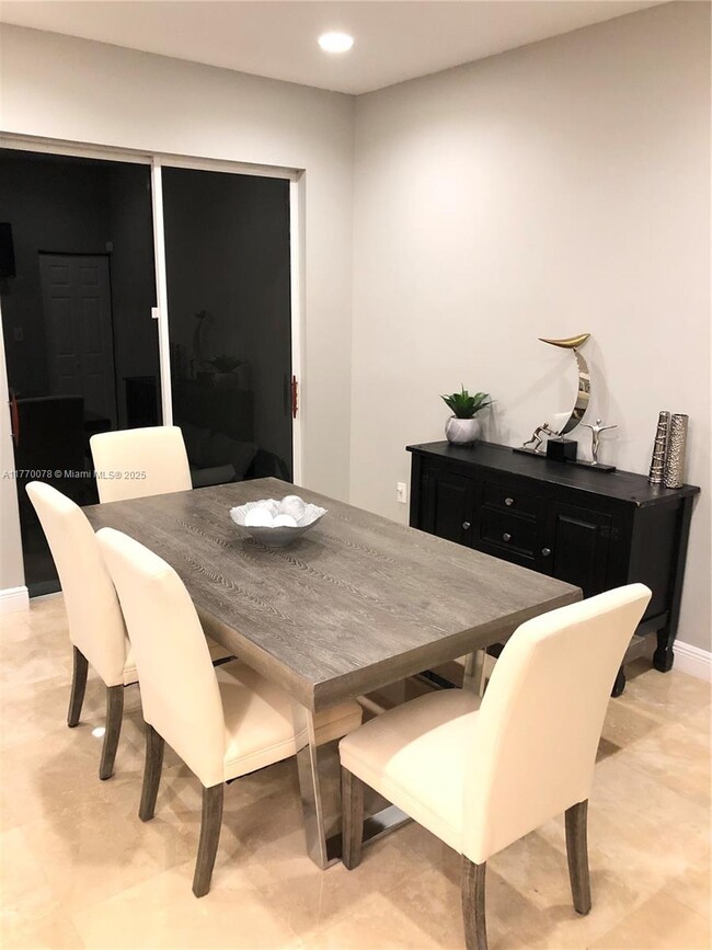 1115 N 17th Ave in Hollywood, FL - Building Photo - Building Photo