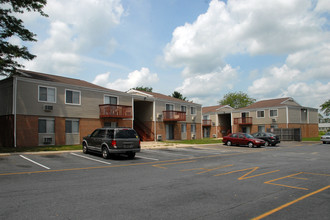 Dunbarton Estates Apartments in Georgetown, DE - Building Photo - Building Photo