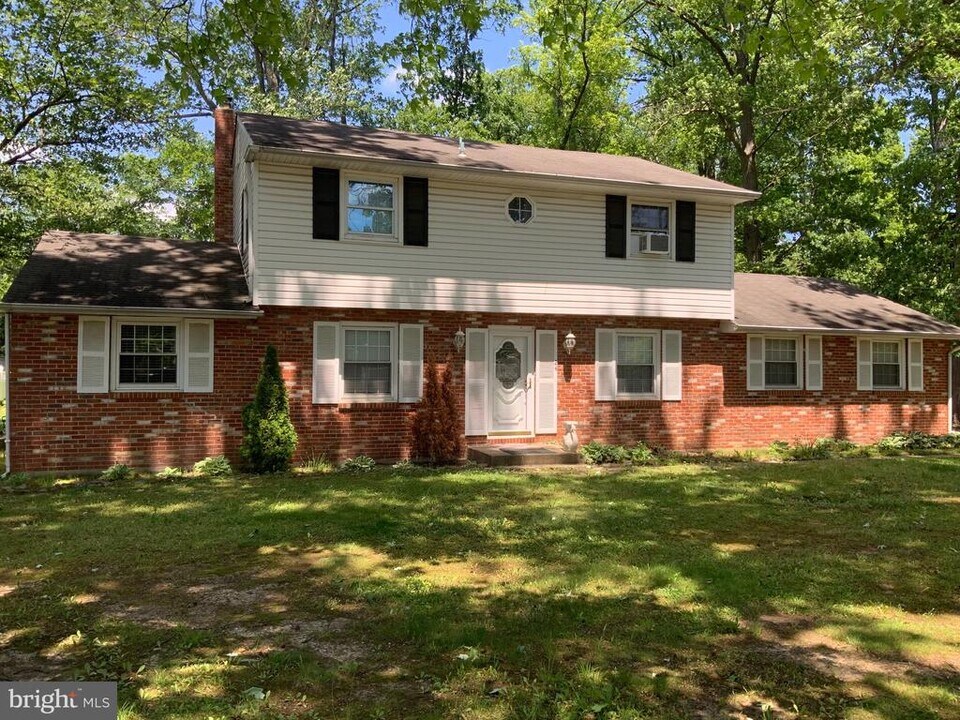 24 Maple Ave in Cherry Hill Township, NJ - Building Photo