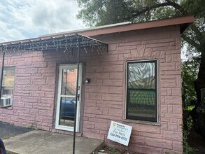 4309 Fredericksburg Rd in Balcones Heights, TX - Building Photo - Building Photo
