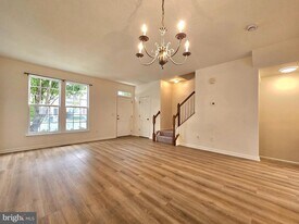 15330 Elizabeth Burbage Loop in Woodbridge, VA - Building Photo