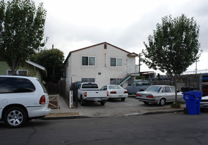 4029 Menlo Ave Apartments