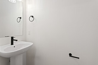 11510-11587 87 St NW in Edmonton, AB - Building Photo - Building Photo