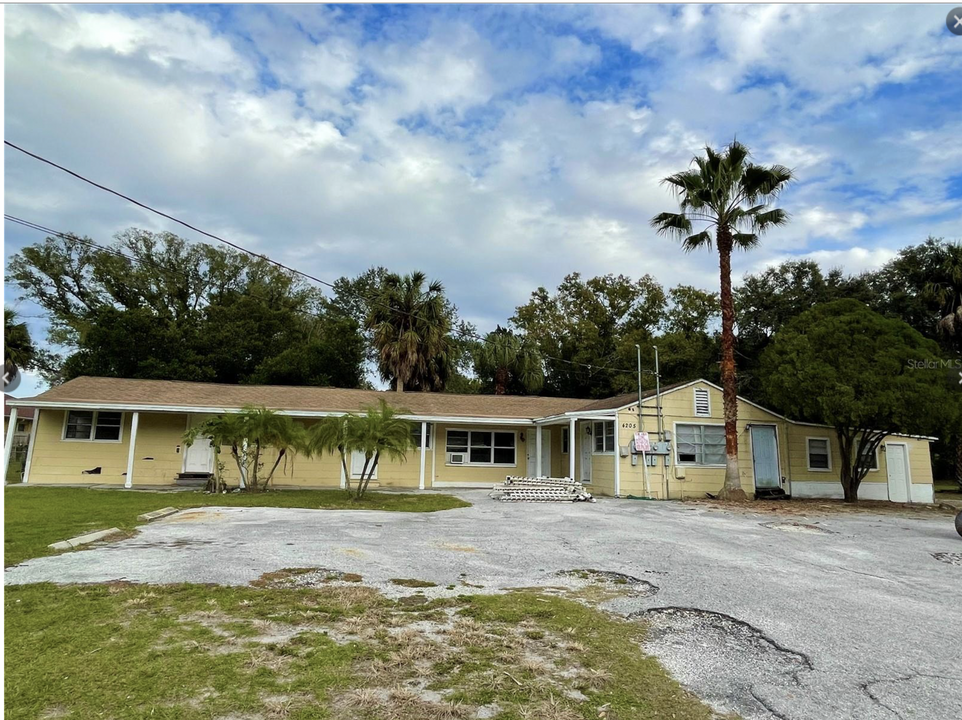 4205 N Manhattan Ave in Tampa, FL - Building Photo