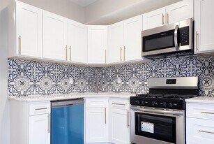 48 Dwight St in Jersey City, NJ - Building Photo