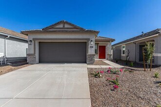 2037 W Shelly Ave in Mesa, AZ - Building Photo - Building Photo