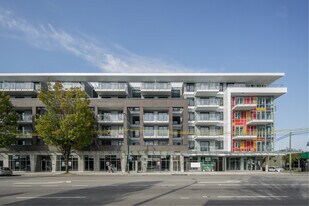 GEC - Kingsway in Vancouver, BC - Building Photo