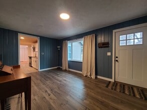 5603 Interlochen Rd in Coloma, MI - Building Photo - Building Photo