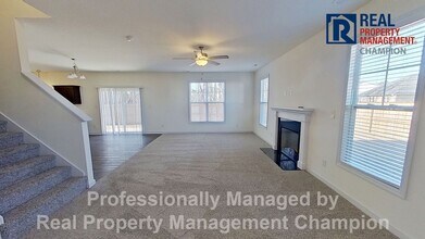 1122 Carteret Mnr Dr in Jacksonville, NC - Building Photo - Building Photo