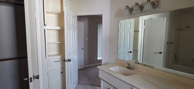 1910 Quail Meadow Dr in Missouri City, TX - Building Photo - Building Photo