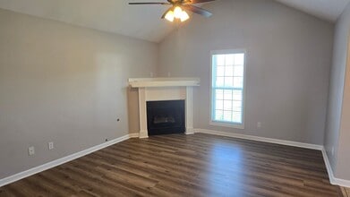 18 Long Meadow Dr in Jackson, TN - Building Photo - Building Photo